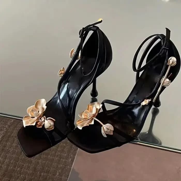 2025 nouvelles dames sandales d'été solide femmes fleur chaussures décontractées élégantes robe talon Super haut