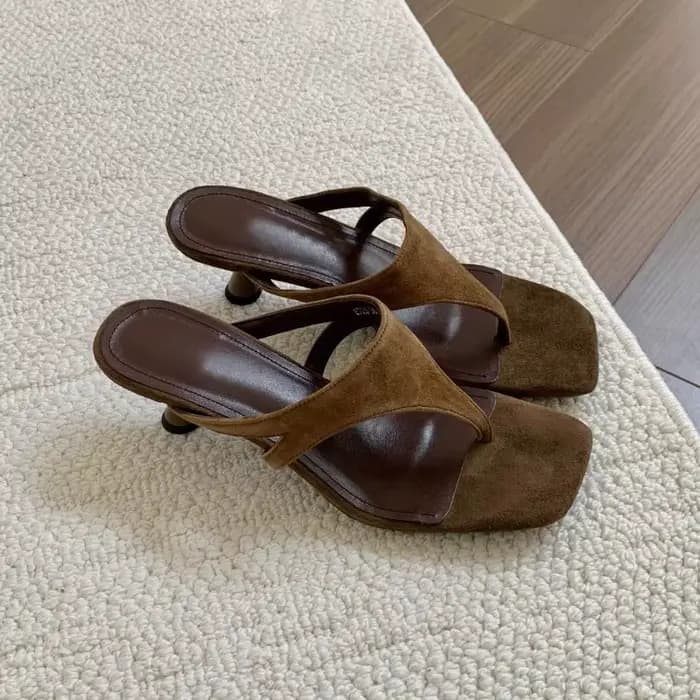 Sandales à talons aiguilles minimalistes de tempérament rétro pour femmes, pantoufles d'extérieur à