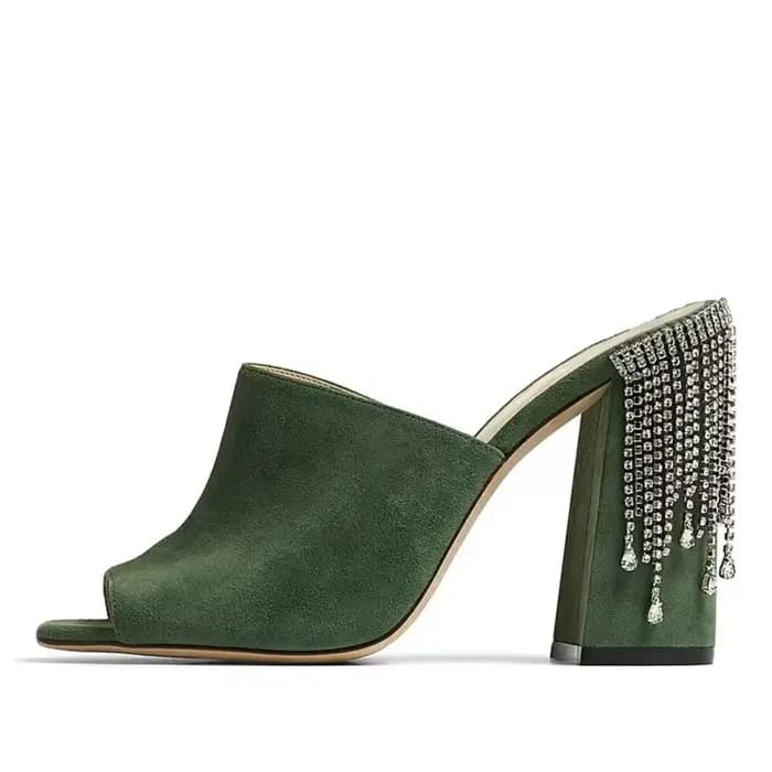 Pantoufles mules en daim vert pour femmes, bout carré ouvert, talon épais, décoration de chaîne en strass, pantoufles à talons hauts à la mode, nouvelle collection 2026