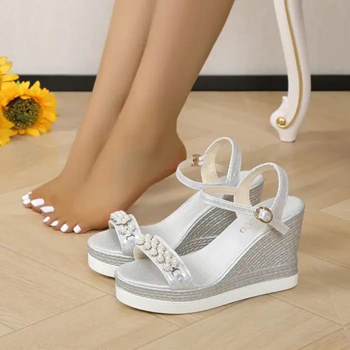 Sandales à l'offre elles compensées pour femmes