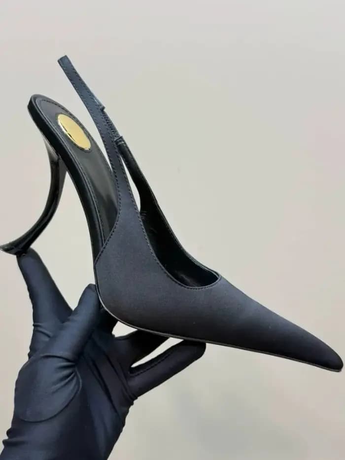 Sandales à talons hauts pour femmes, nouvelles sandales d'été à talons hauts, défilé de mode à la mode, pointues pour fête de mariage 34-43, grandes sandales pour femmes