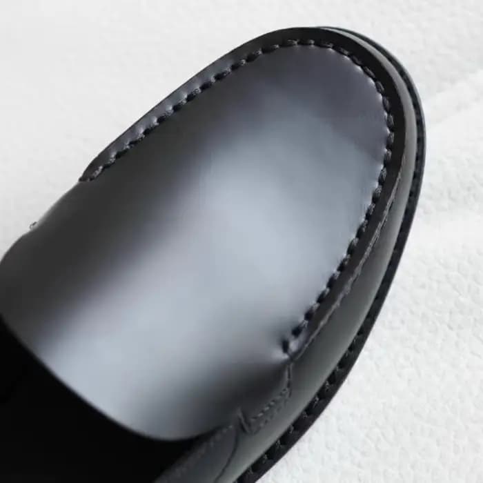 Chaussures à boucle pour dames, bout rond, talons mi-épais, lignes de couture, sandales avec sangle