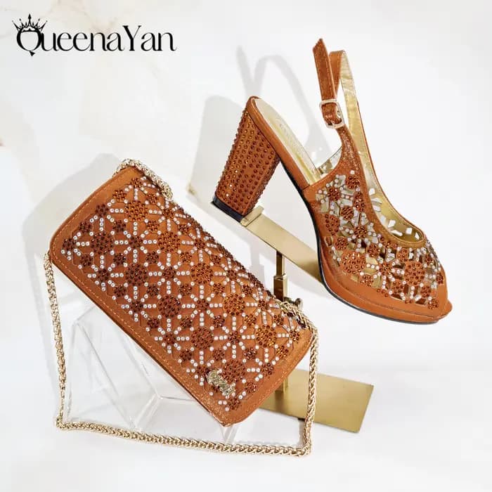 Nouvel ensemble chaussures et sac 2026 au design strass inspiré de l'Afrique