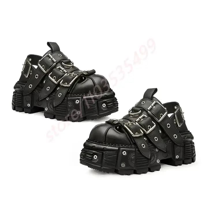 Semelle épaisse boucle de ceinture sandales romaines creuses bout rond sangle arrière Punk 2025 été nouveau Rivet noir mode fête sandales décontractées