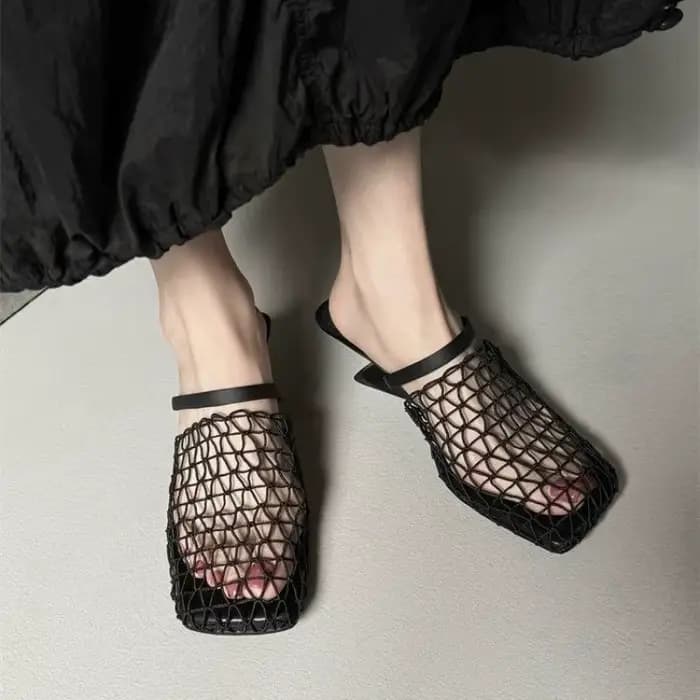 Chaussures pour femmes 2026 Sandales romaines à bout fermé Mules en filet tressé ajouré respirant à