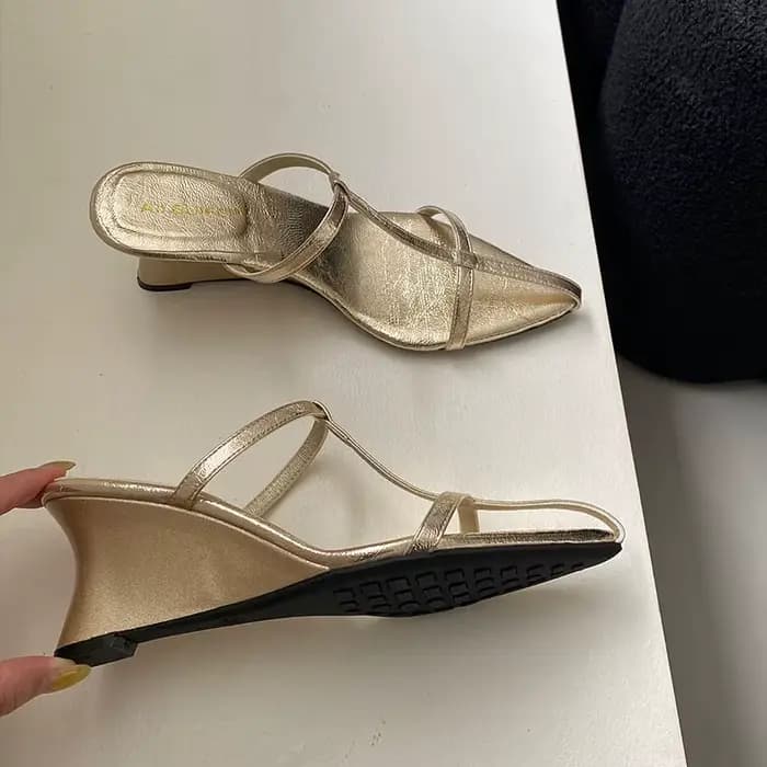 Nouvelles sandales compensées à bride en T pour femme