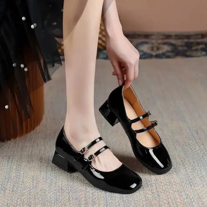 Escarpins Mary Jane en cuir verni bordeaux pour femmes