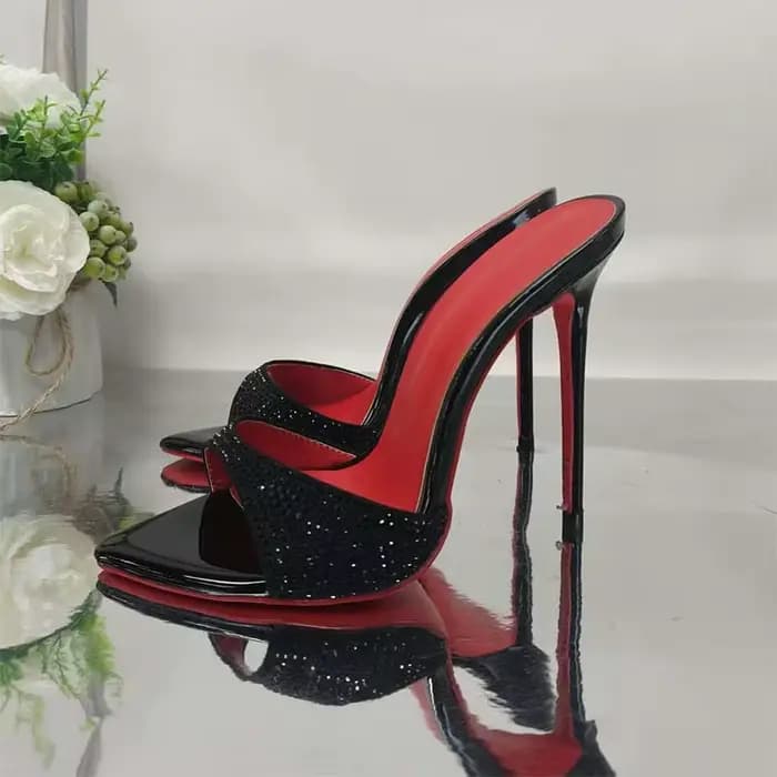 Talons hauts pointus à la mode, bouche de poisson, perçage à chaud, banquet de mariage, bouche peu p