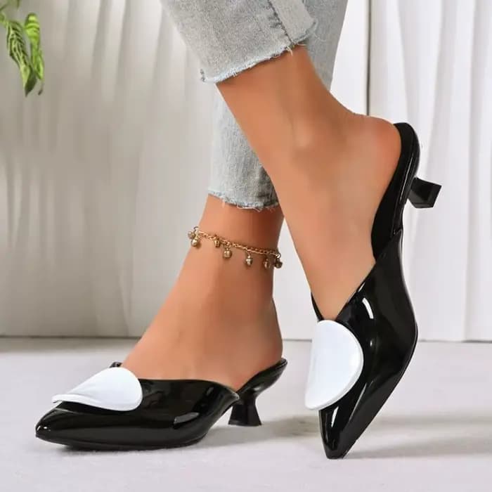 Nouvelles mules pour femmes 2026 – Sandales d'été à bout pointu avec détails métalliques, confortabl