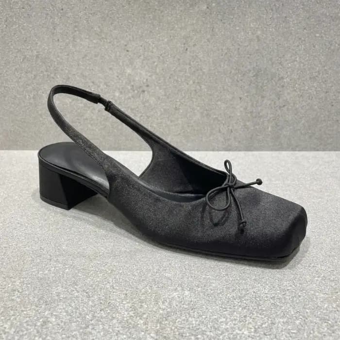 Escarpins slingback élégants en satin avec nœud