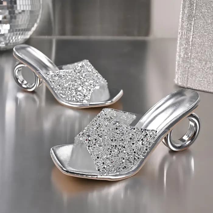 Pantoufles élégantes à bout pointu et talons hauts pour femmes