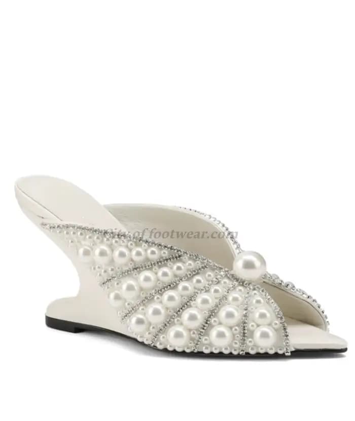 Sandales compensées à bout pointu en cuir blanc avec perles et cristaux pour femme – Chaussures de s