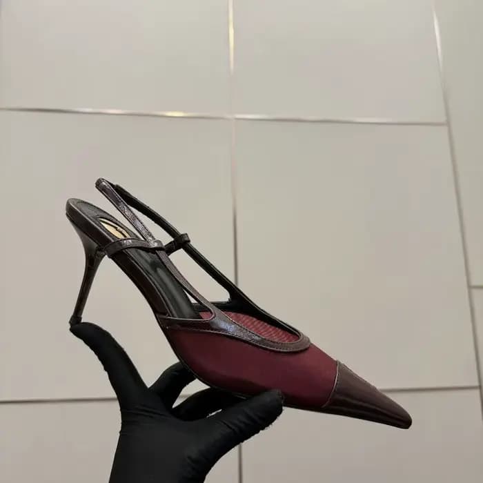 Nouvelles sandales européennes de haute couture 2026 à talons aiguilles, en tissu maillé assorti, à bout pointu, sexy et respirantes