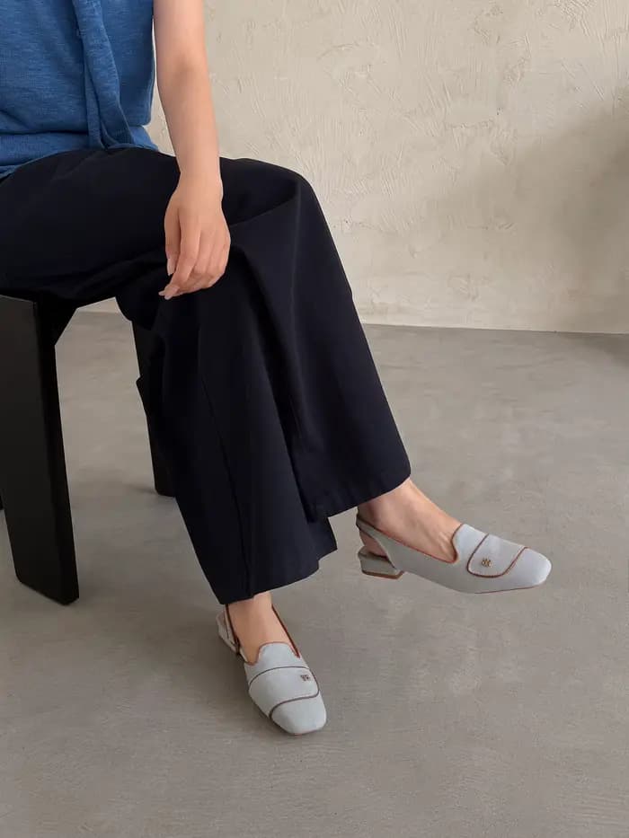 Mules élégantes à bride arrière pour femme, escarpins minimalistes à bout carré et talon bas, chaussures de travail mates à enfiler style français, plates décontractées pour le bureau et les trajets q
