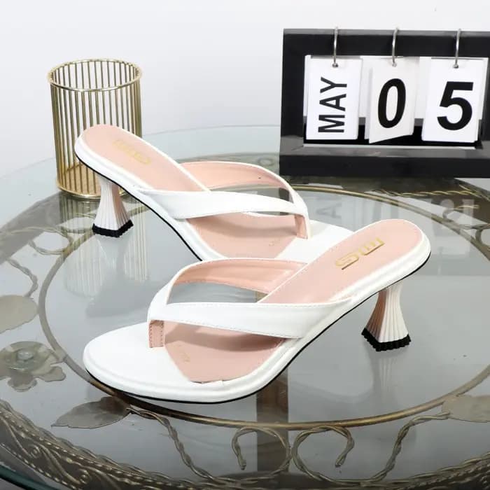 Pantoufles à talons hauts 2025 sandales de luxe d'été tongs