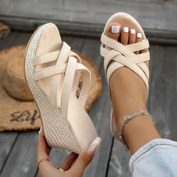 Nouvelles femmes mode tendance sandales à talons compensés