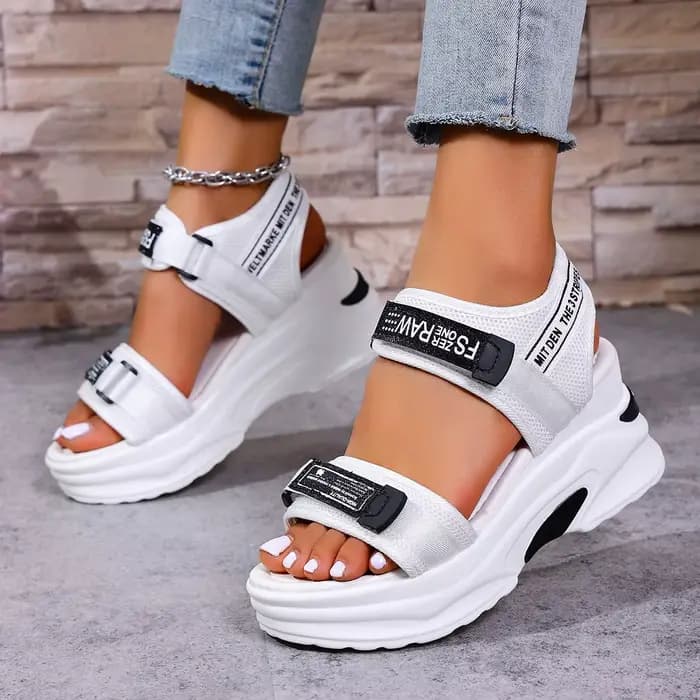 Femmes plate-forme sandales à talons compensés mode d'été nouvelles chaussures confortables