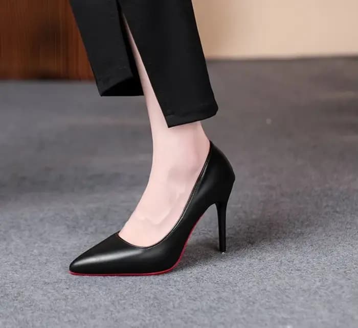 Escarpins classiques à talons hauts pour femmes