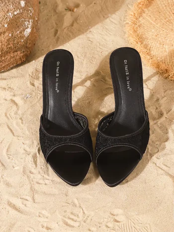 Mules à talons aiguilles noires en dentelle à bout pointu pour femme, sandales élégantes à talons hauts et bout ouvert, talons sexy en maille et satin à enfiler pour soirée